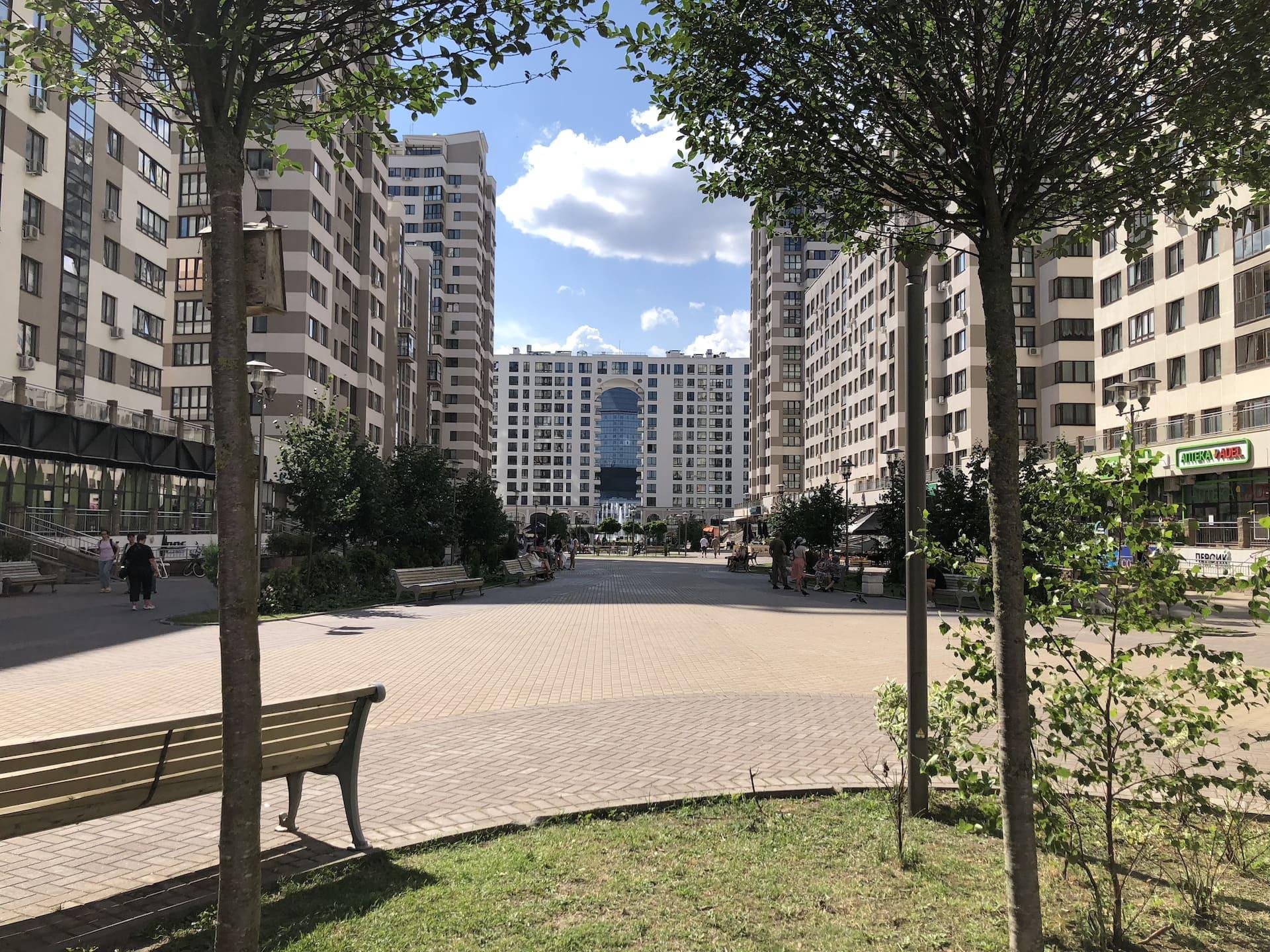 Square in Mayak Minska residential complex 4