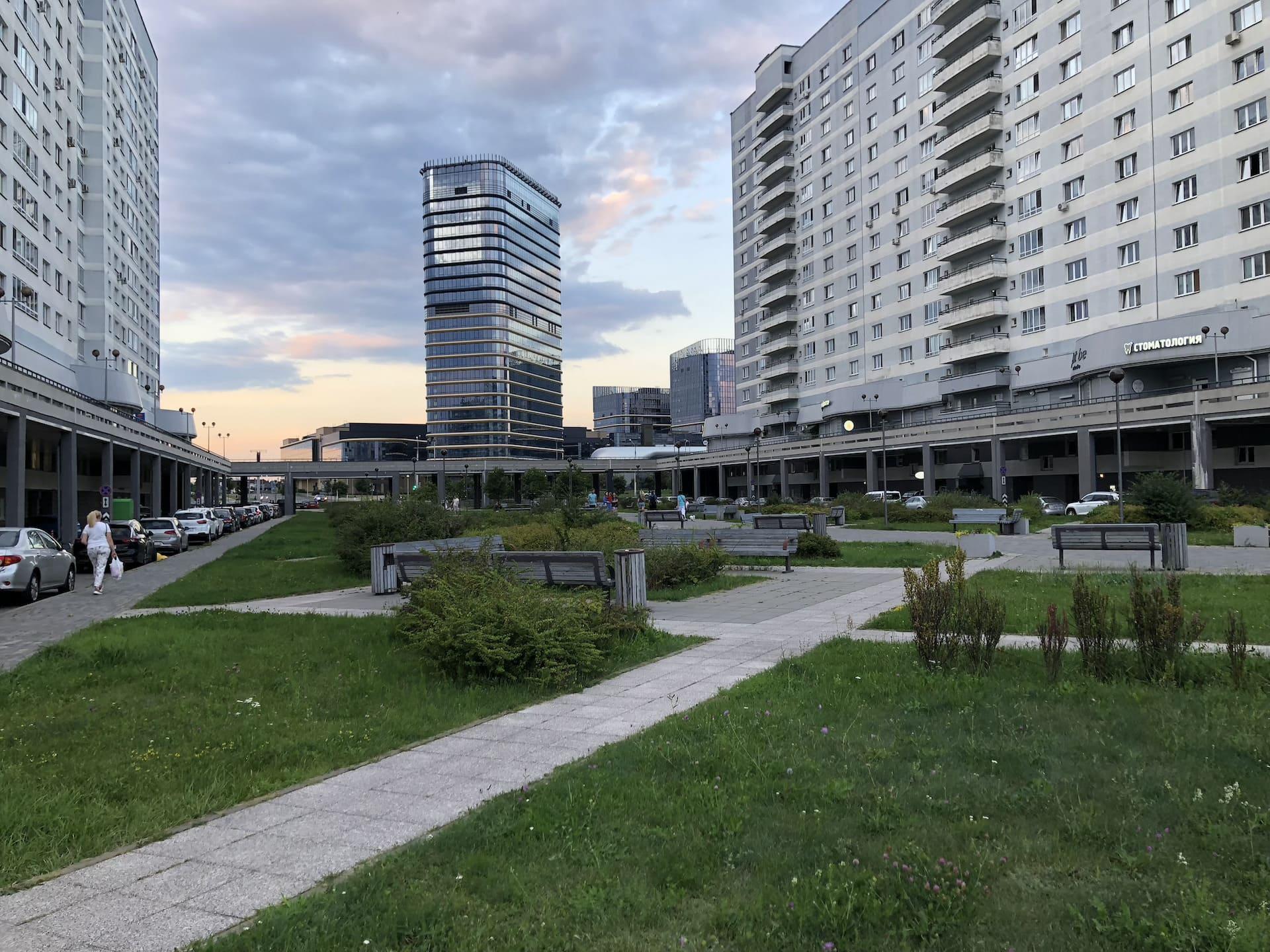 Square on Myastrovskaya Street 6