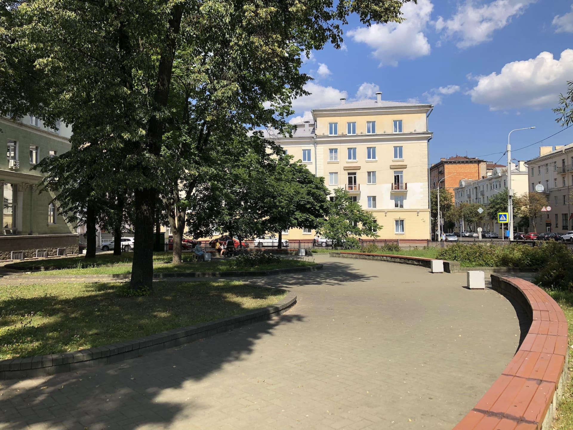 Krasny Square 0