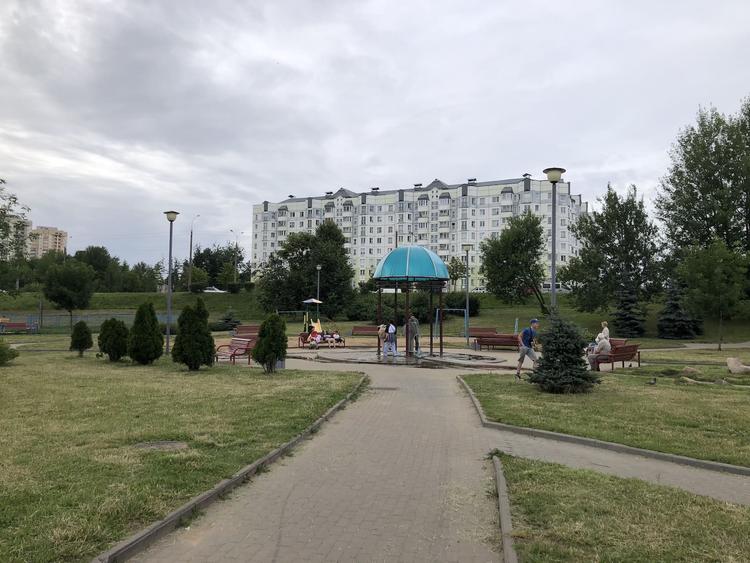 Pogulyanka Square