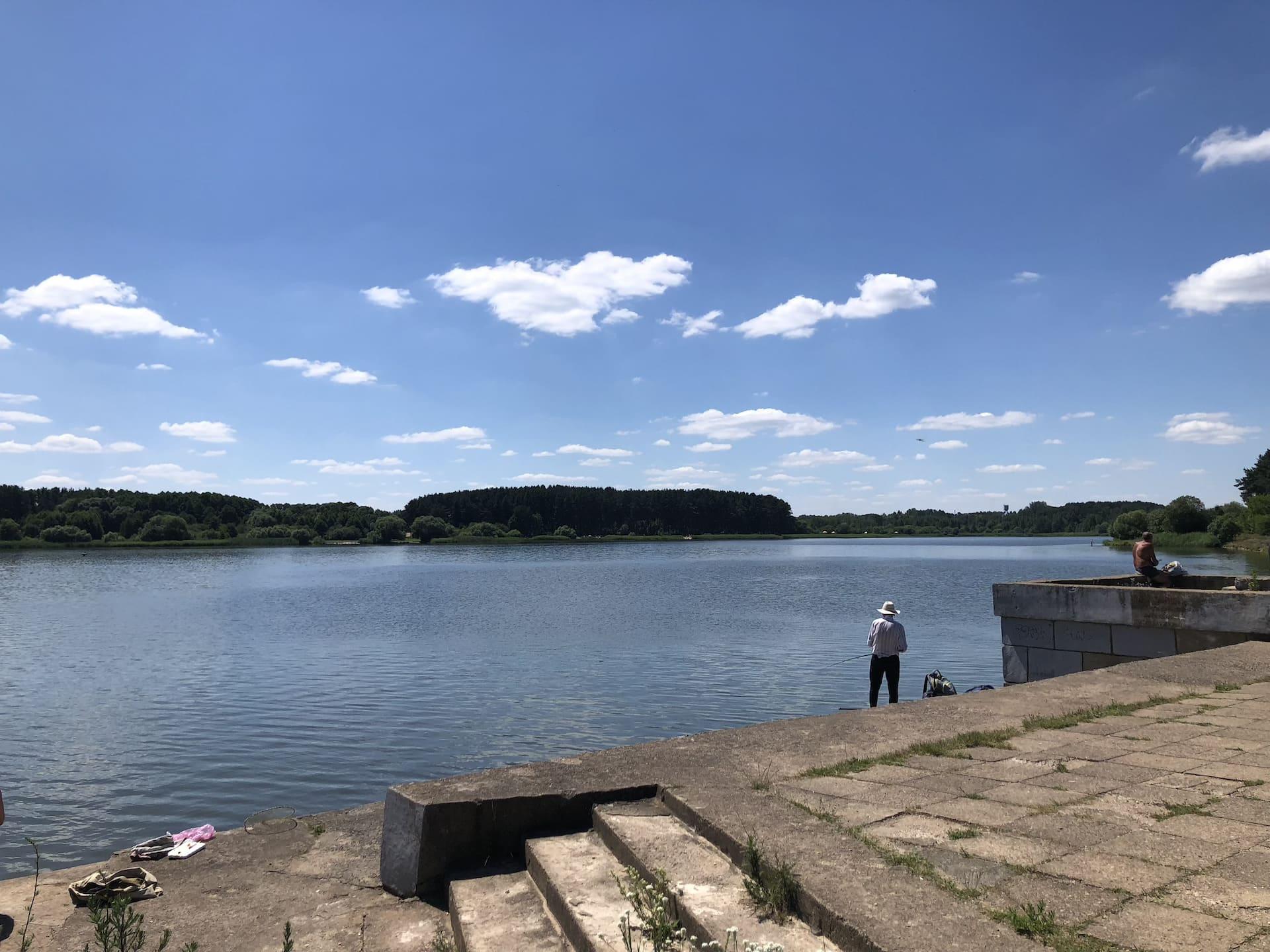 Водопад рядом с пляжем Друзья 3