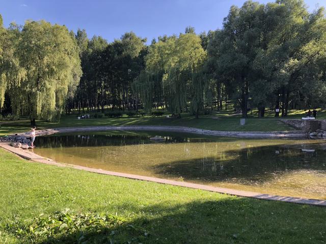 Lake in the Park of the 60th Anniversary of the Great October Entity photo 2