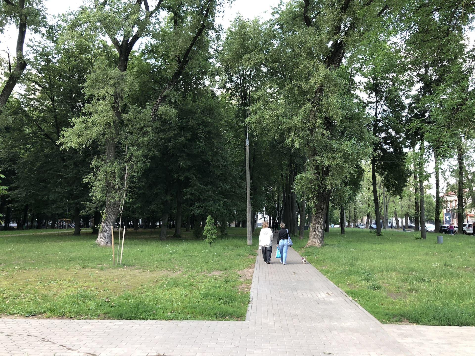 Grushevsky Square 1