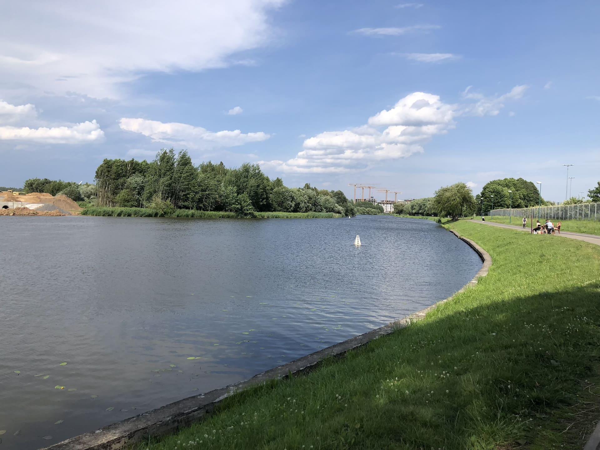 Svisloch River Embankment near the Marriott Hotel 6