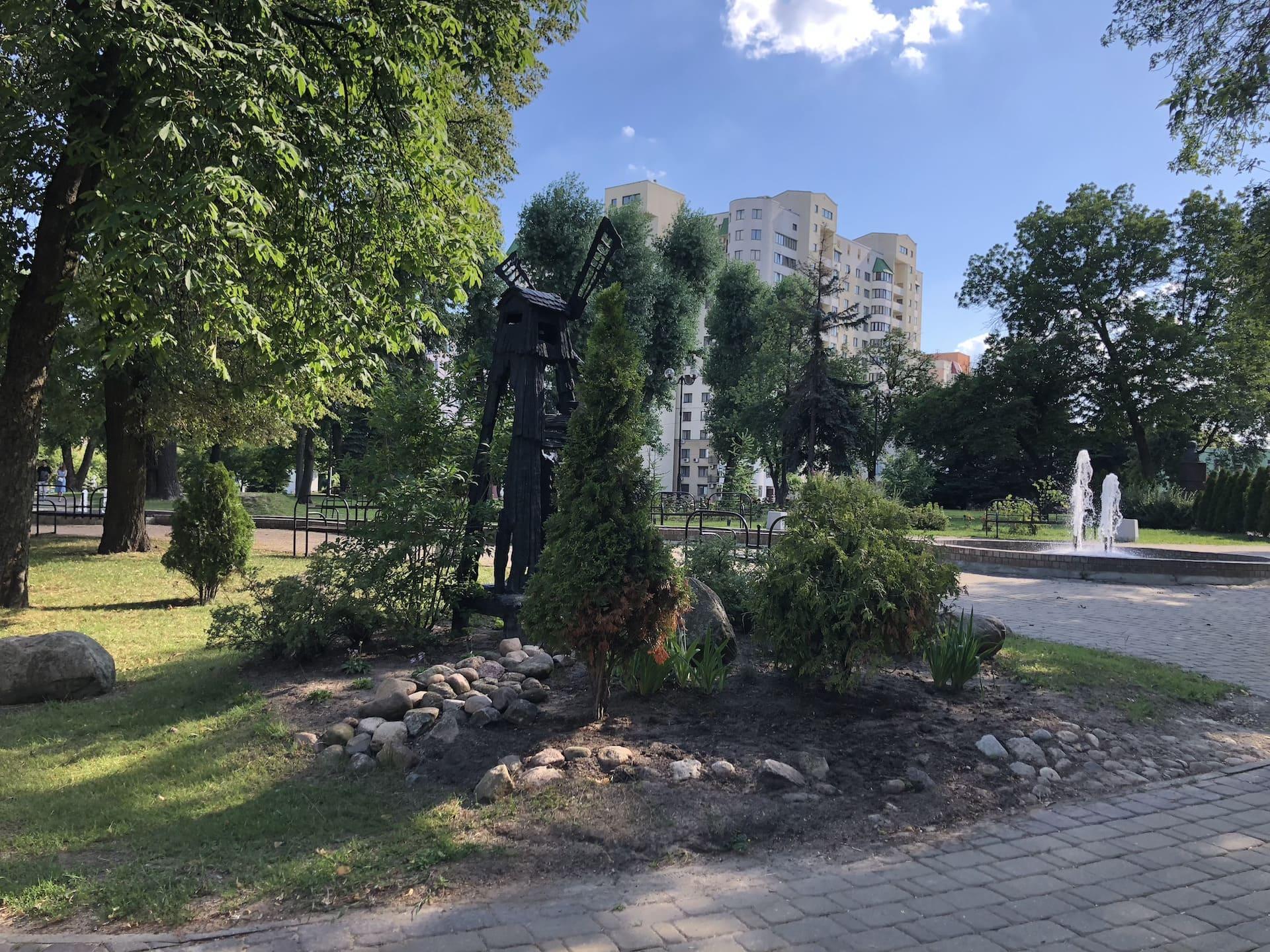 Simon Bolivar Square 2