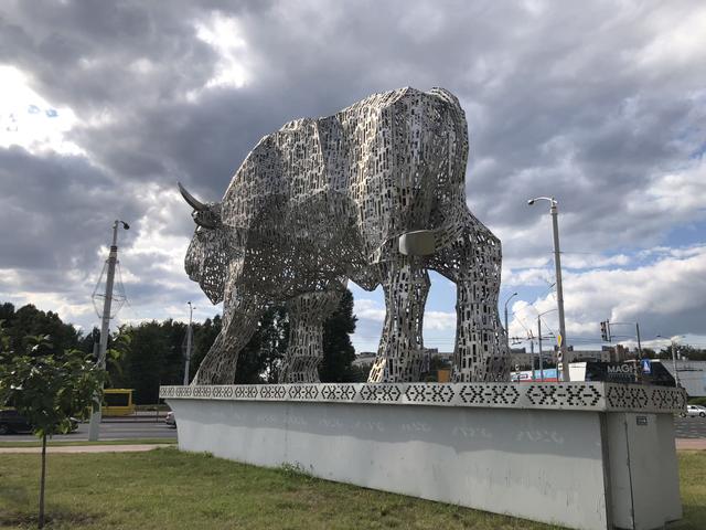 Sculpture of a Bison Entity photo 2