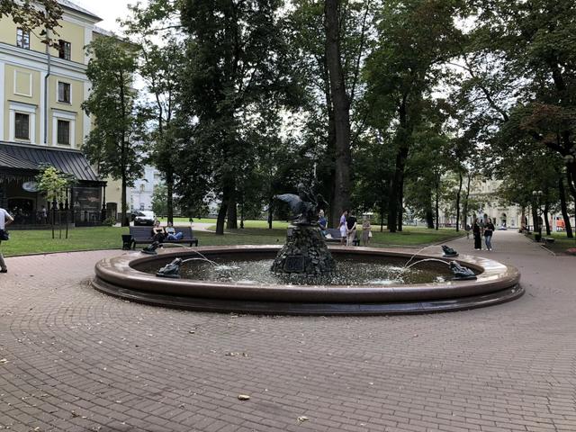 Fountain "Boy with a Swan" Entity photo 0