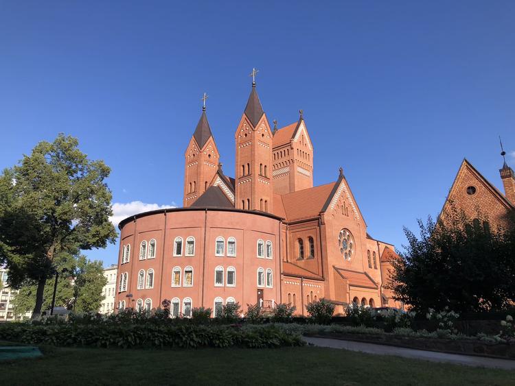 Church of Saints Simon and Helena