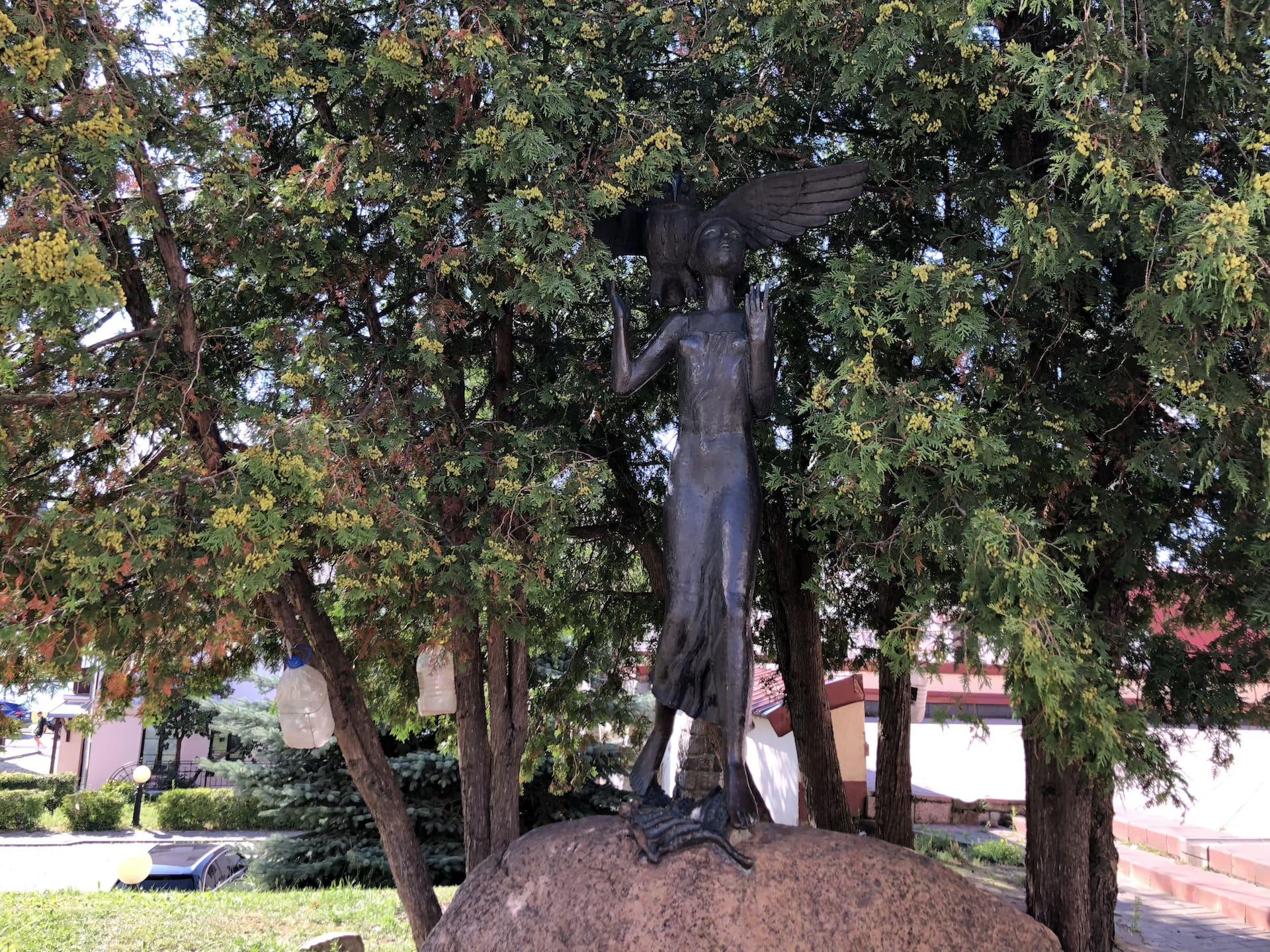 Sculpture "Girl with an Owl" 0