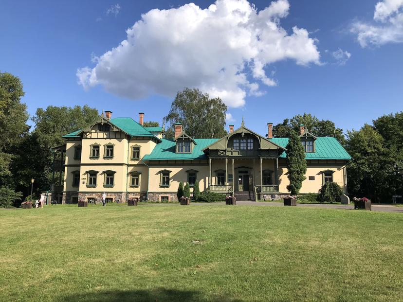 Loshitsa Estate