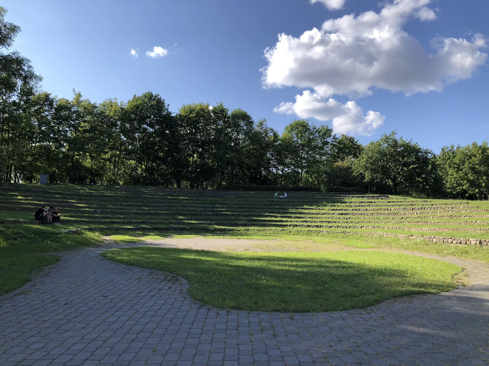 Landscape Amphitheater in Loshitsky Park 4