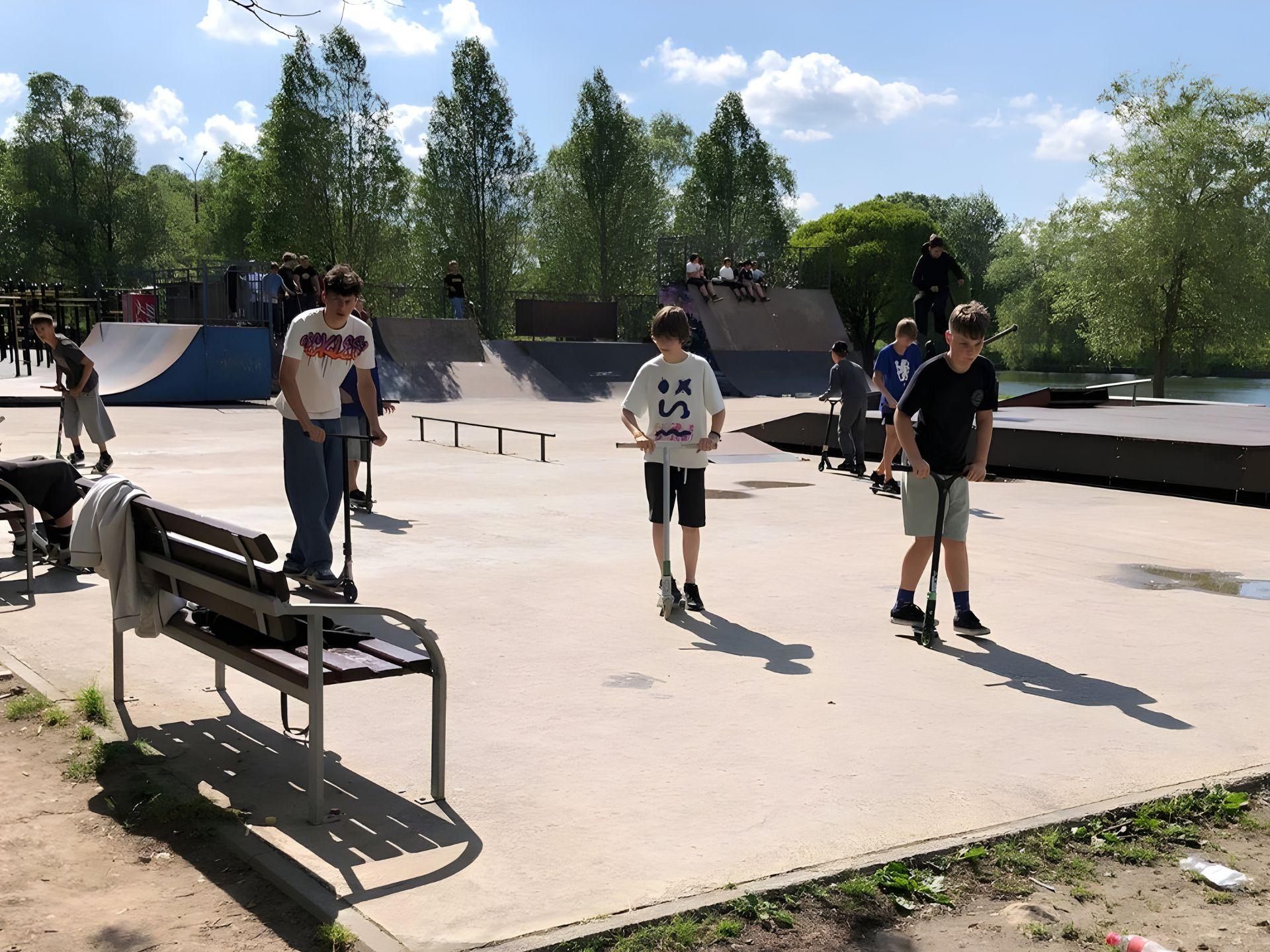 Skate Park on Stolyetova Street 3