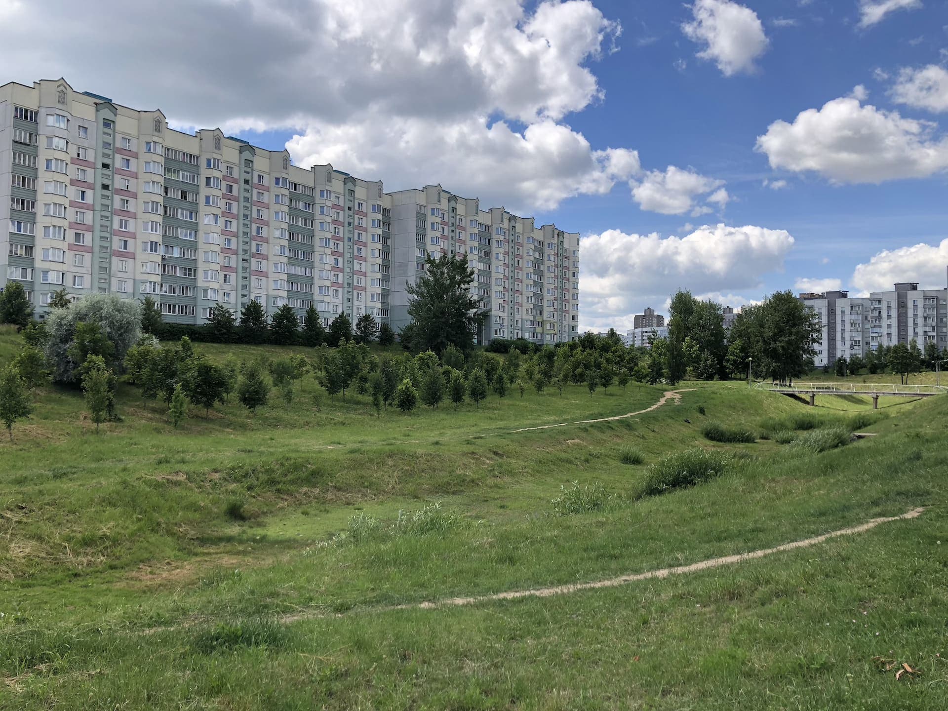 Парк на улице Есенина (Муравицкие холмы) 0