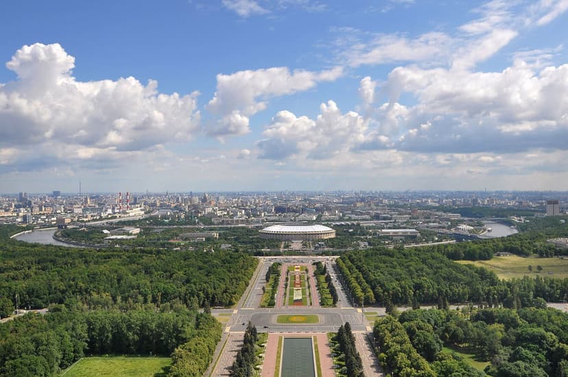 Смотровая площадка на Воробьёвых горах